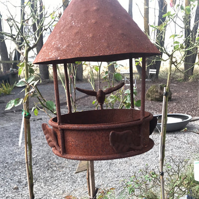 BIRD FEEDER, METAL BIRD FEEDER